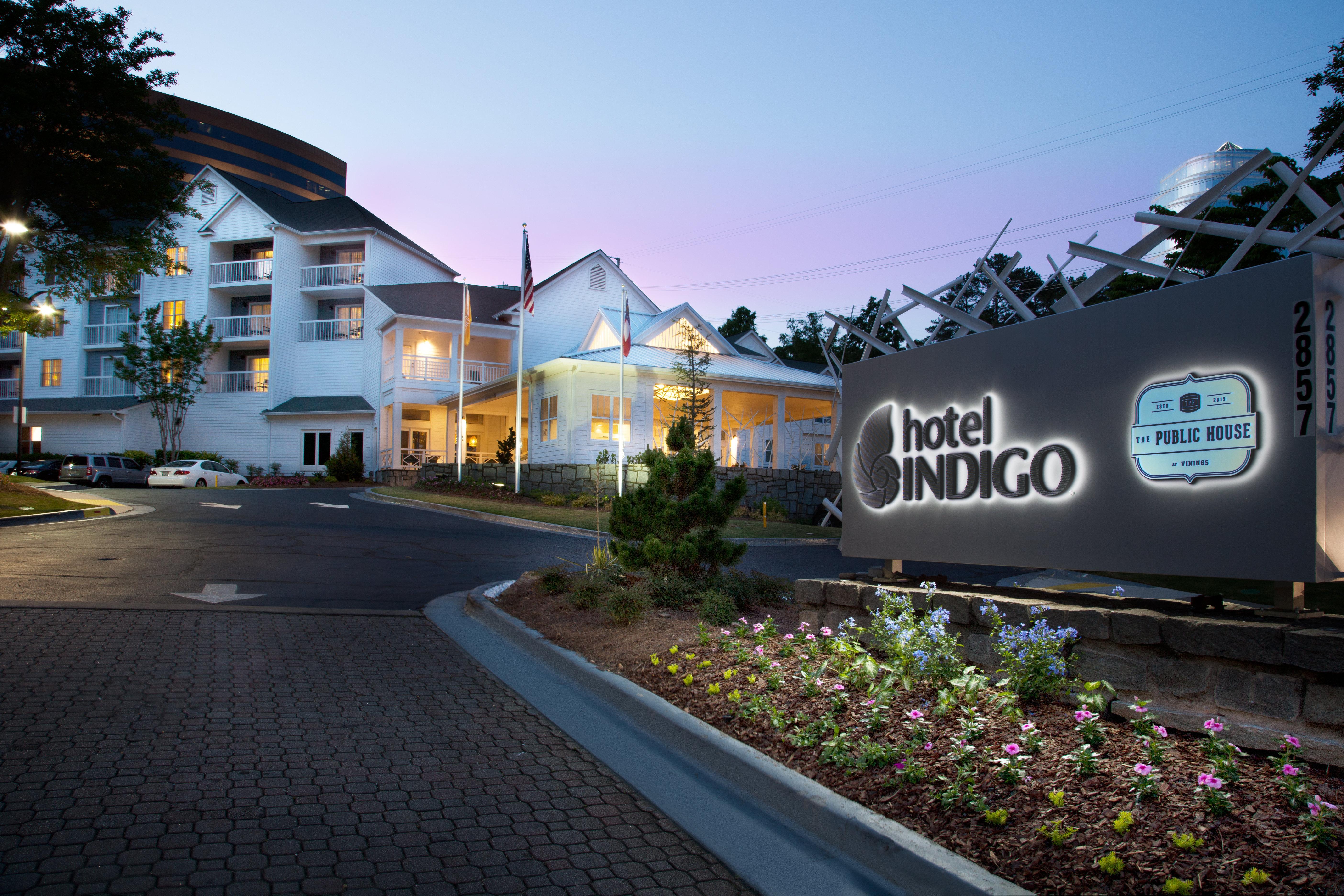 Hotel Indigo Atlanta Vinings By Ihg Smyrna Exteriör bild