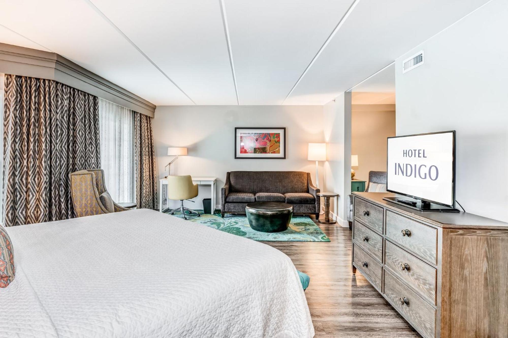 Hotel Indigo Atlanta Vinings By Ihg Smyrna Exteriör bild
