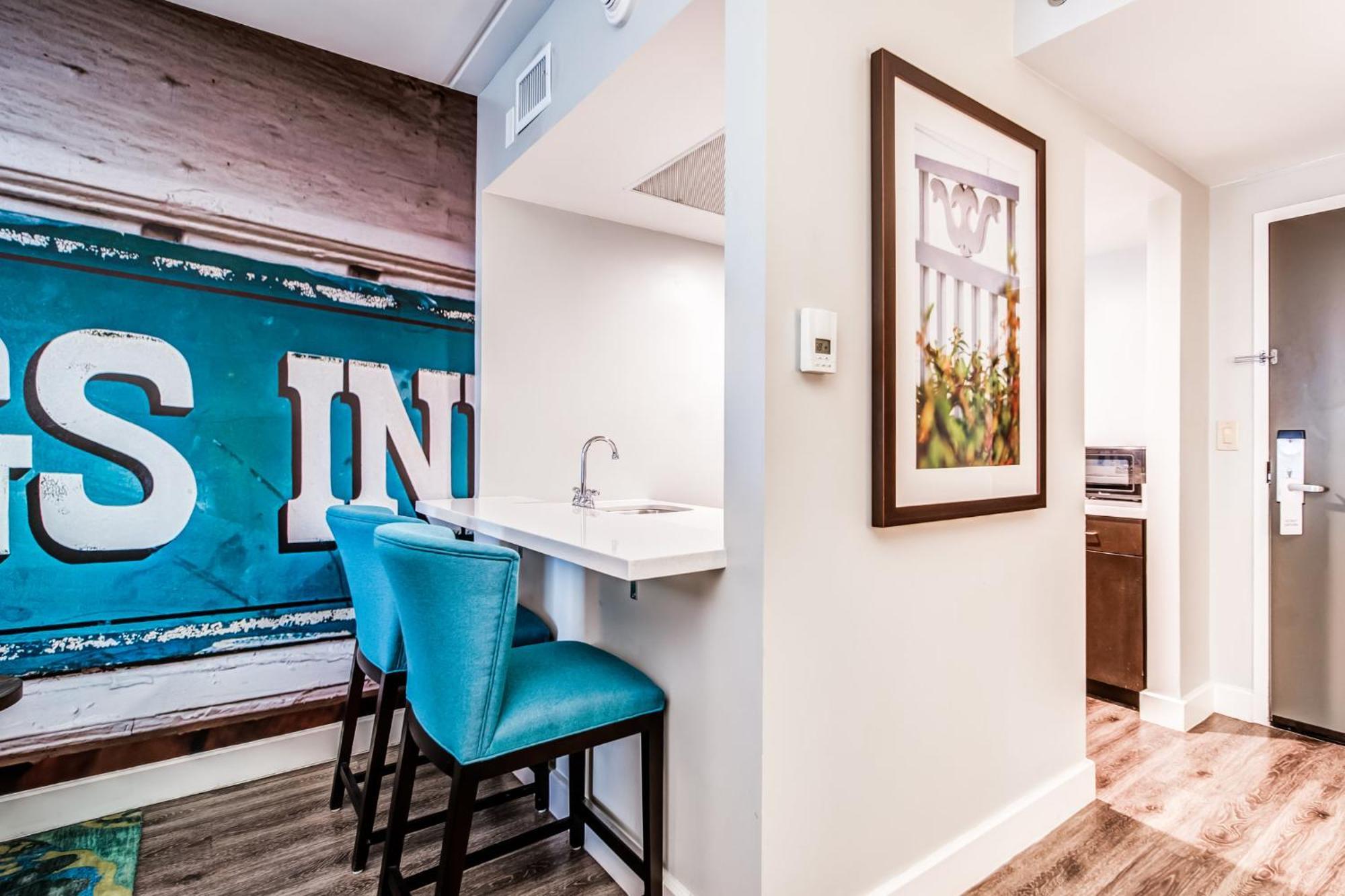 Hotel Indigo Atlanta Vinings By Ihg Smyrna Exteriör bild